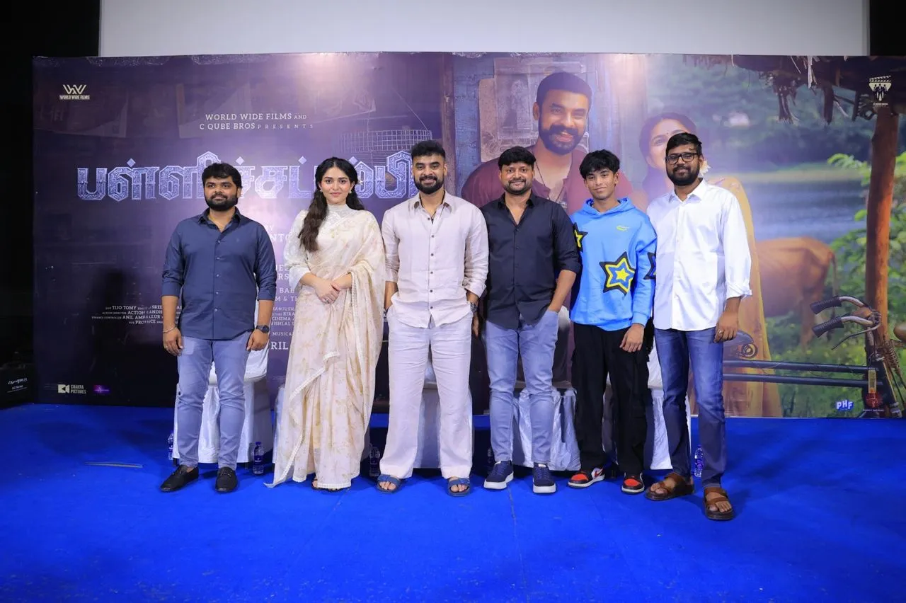 Pallichattambhi team at the Tamil press meet in Chennai